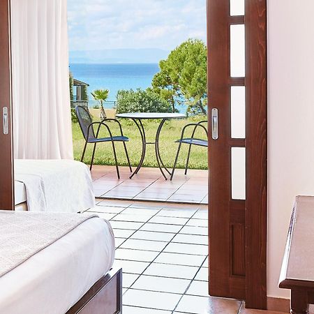 Grecotel Luxme Oasis At Riviera Olympia & Aqua Park Loutra Kyllinis Bagian luar foto