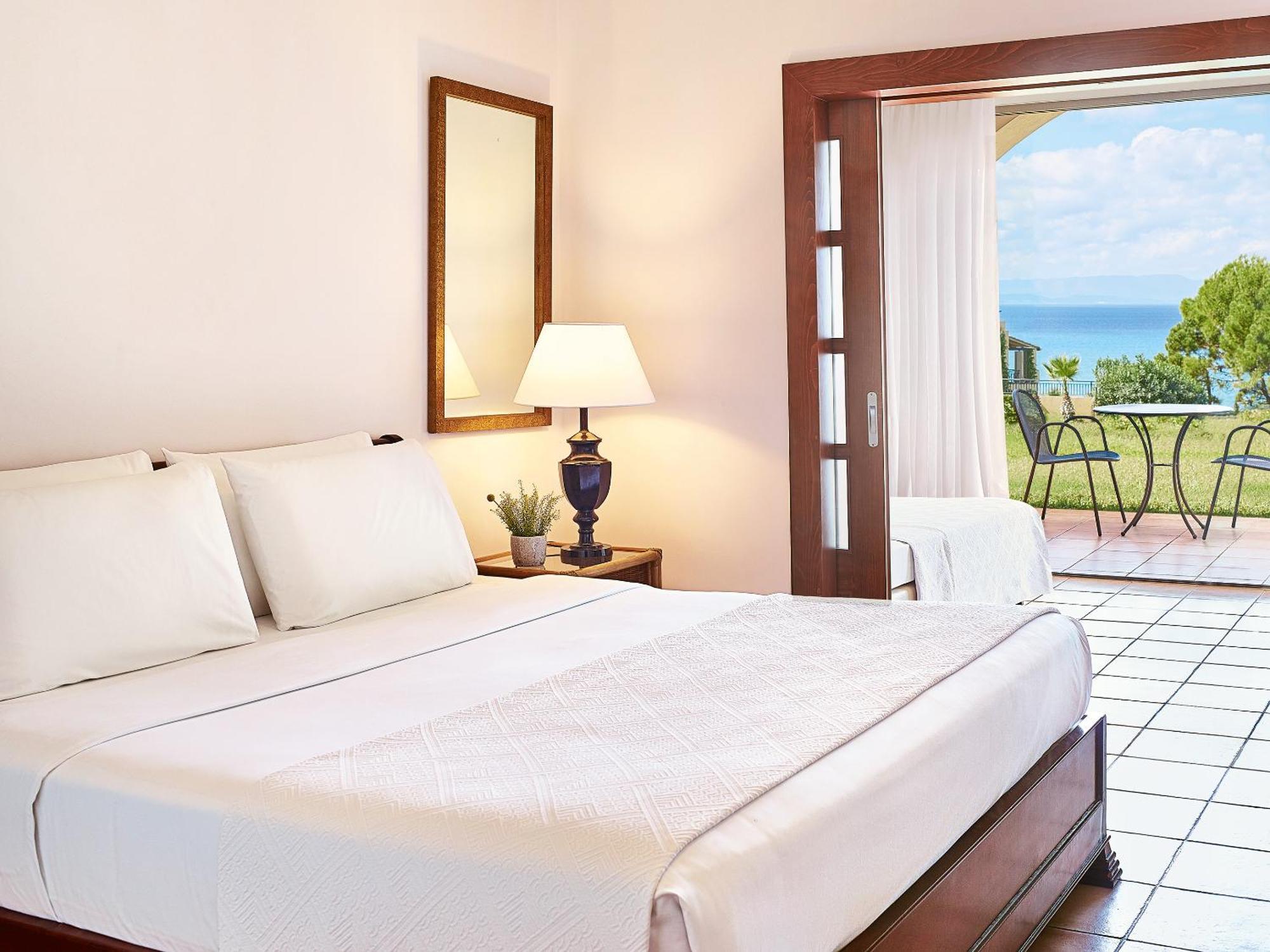 Grecotel Luxme Oasis At Riviera Olympia & Aqua Park Loutra Kyllinis Bagian luar foto