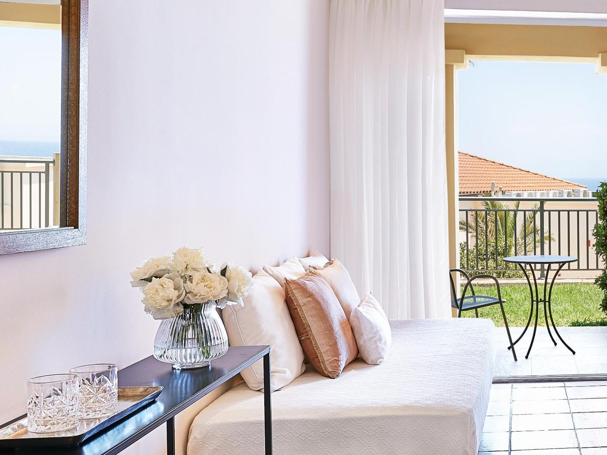 Grecotel Luxme Oasis At Riviera Olympia & Aqua Park Loutra Kyllinis Bagian luar foto