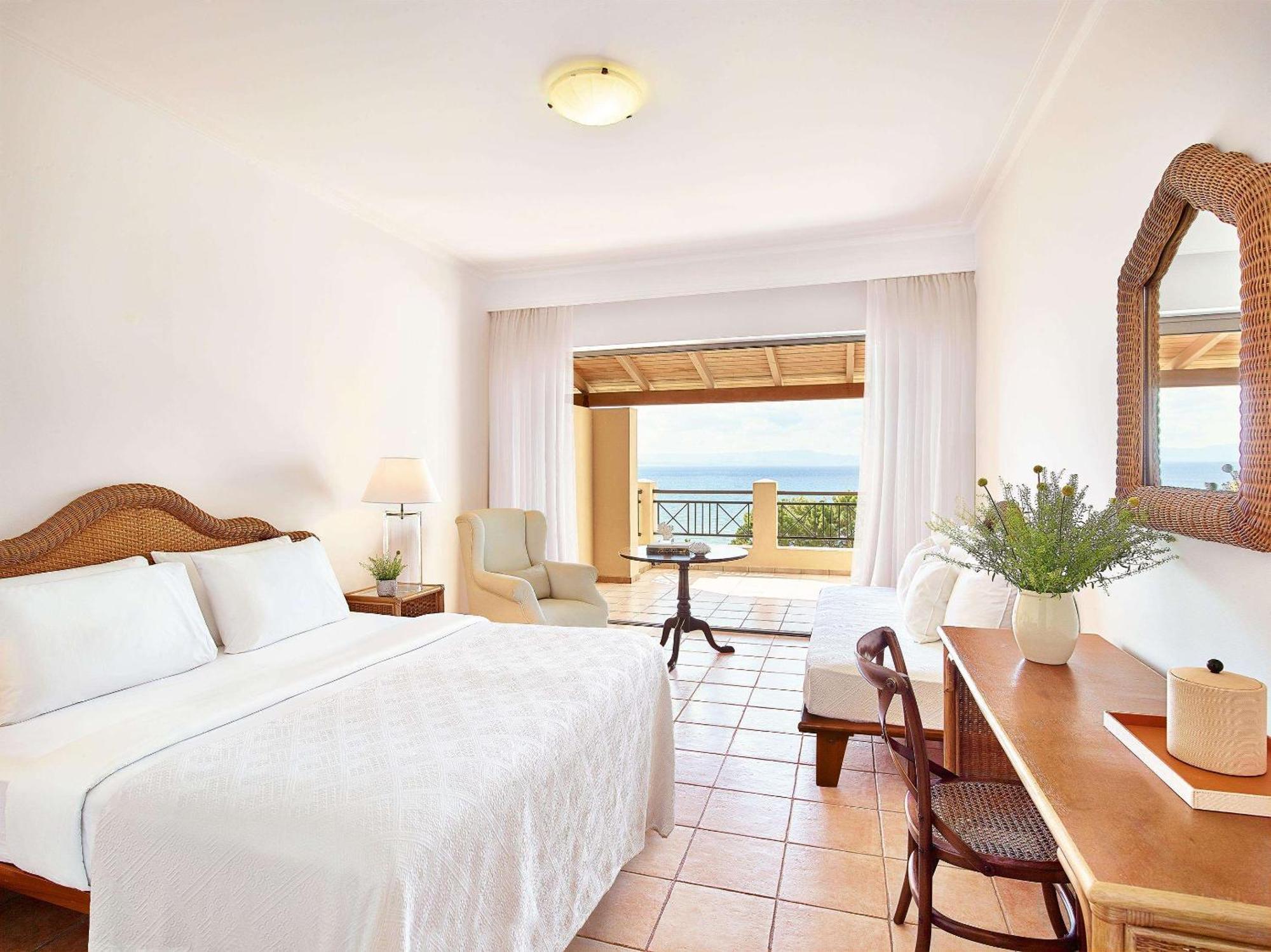 Grecotel Luxme Oasis At Riviera Olympia & Aqua Park Loutra Kyllinis Bagian luar foto