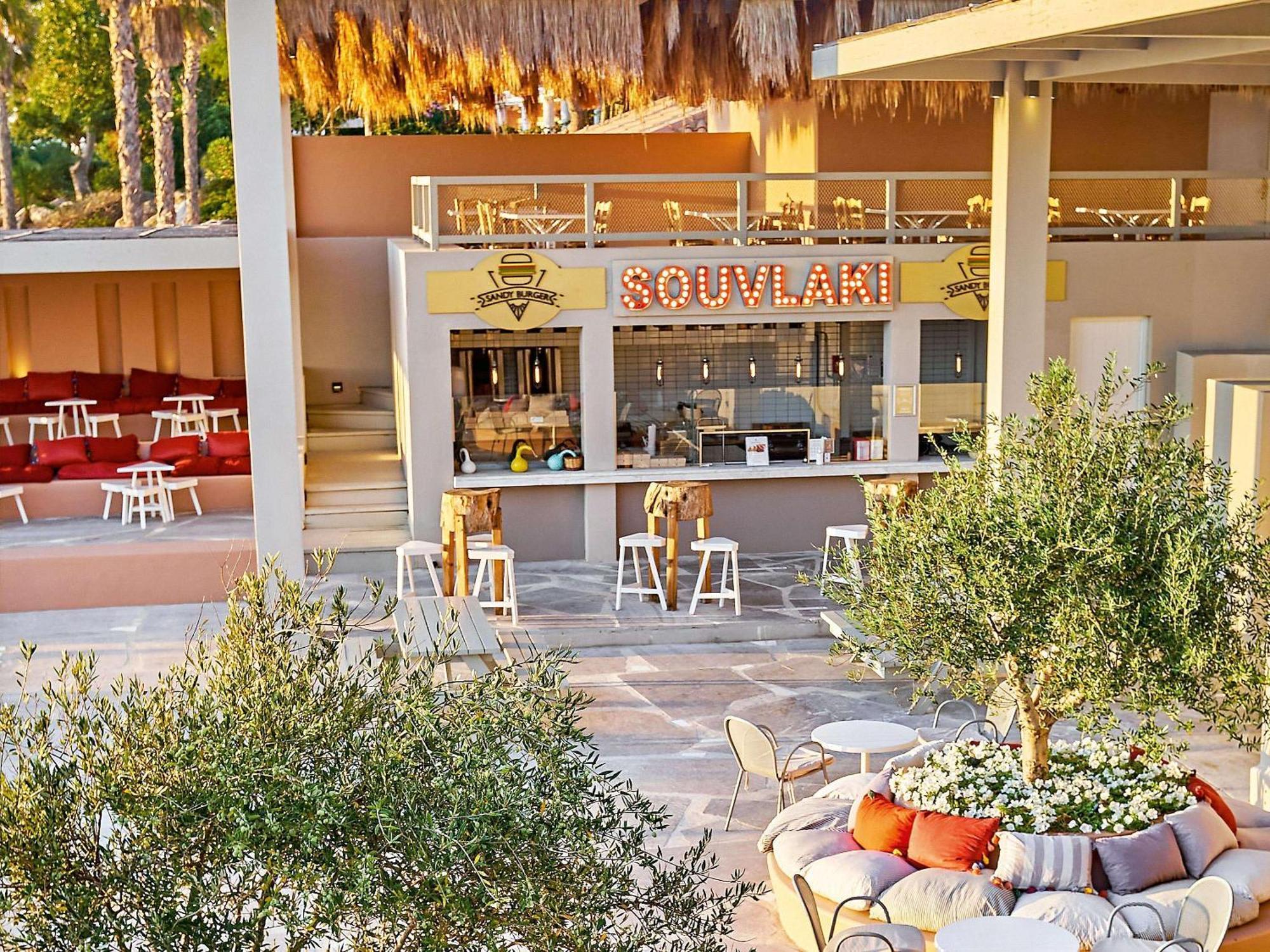 Grecotel Luxme Oasis At Riviera Olympia & Aqua Park Loutra Kyllinis Bagian luar foto