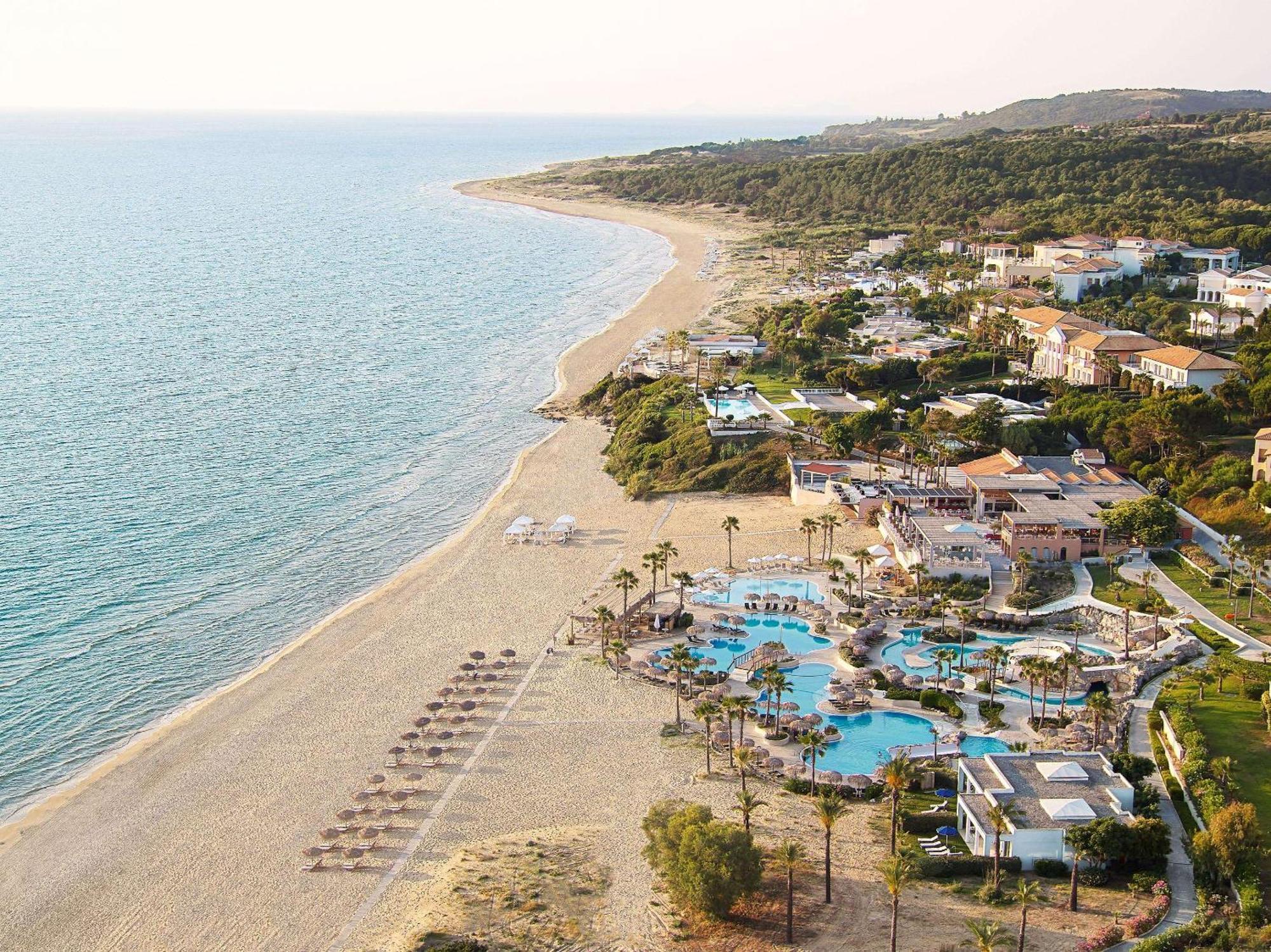 Grecotel Luxme Oasis At Riviera Olympia & Aqua Park Loutra Kyllinis Bagian luar foto
